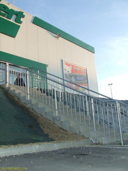 spgm-1.4.7/gal/Galeries/spots/street/86/poitiers/Handrail Feu vert.jpg
